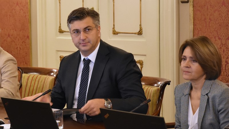 Predsjednik Vlade: Razgovaramo s investitorima o refinanciranju duga cestovnog sektora, bez posezanja za monetizacijom